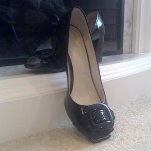 Peep toe chunky high heel